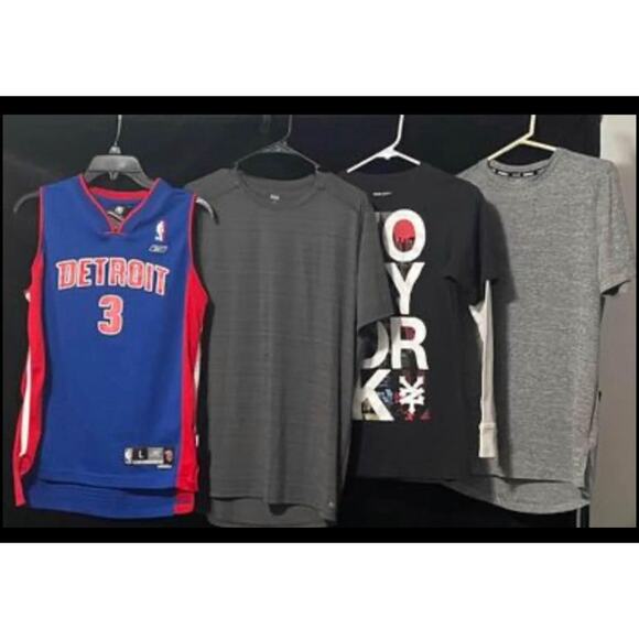 1 LOT  Young Men's Shirts and Polos ,Size Small,  Used - Picture 2 of 4